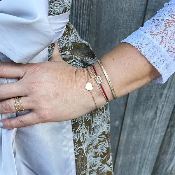 Leaf Jewelry Glücksbändchen "Brezn", 18 K Gelbgold vergoldet, Beige Tägliche Deals