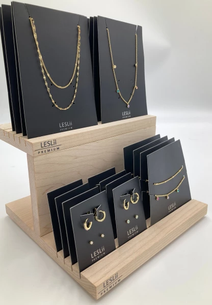 Leslii Recycled Ohrringset mit bunten Glassteinen Begrenzte Freigabe