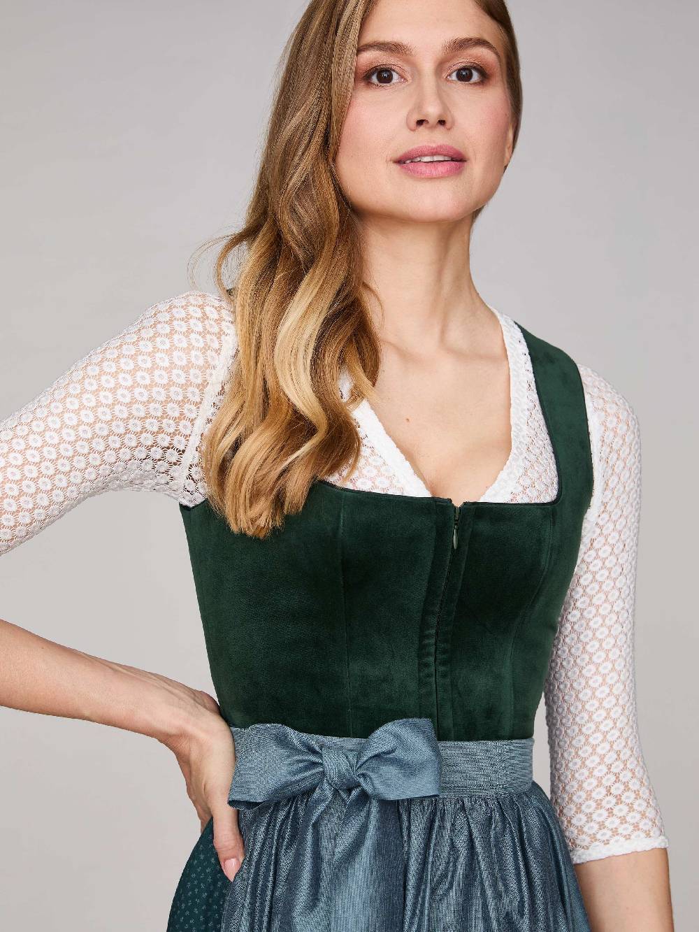 Limberry Dunkelgrünes Dirndl mit Samt-Mieder - CLARISSA PINE GROVE Hotsell