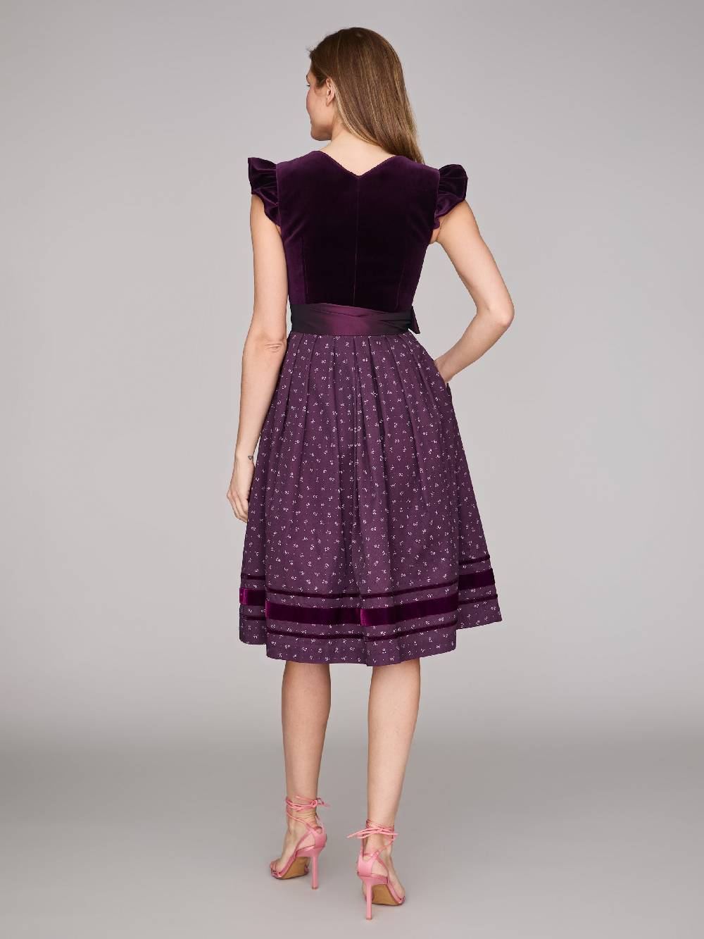 Limberry Samtdirndl in Aubergine mit abknöpfbarem Arm - MELISSA AUBERGINE Fabrik Onlineshop