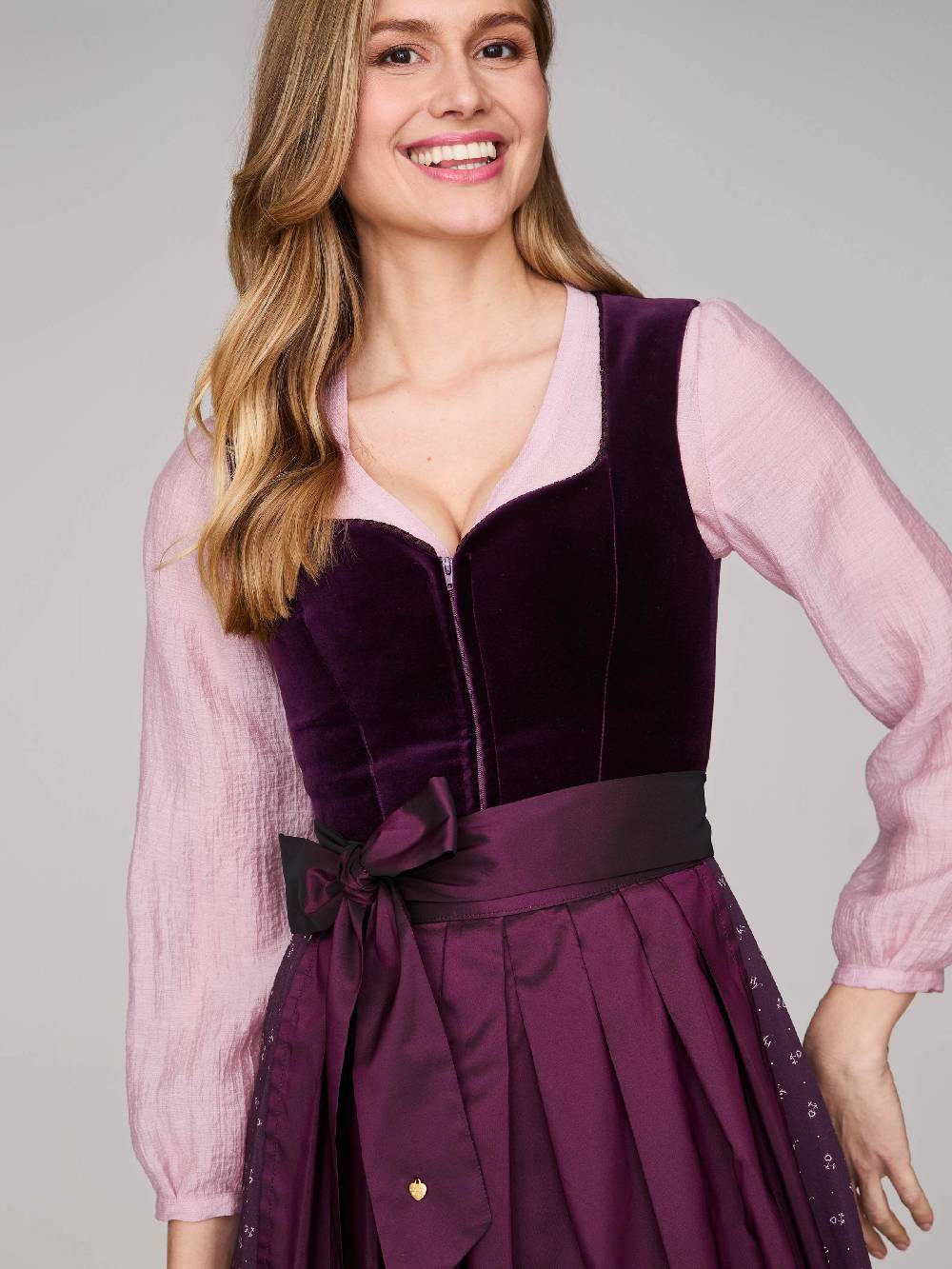 Limberry Samtdirndl in Aubergine mit abknöpfbarem Arm - MELISSA AUBERGINE Fabrik Onlineshop