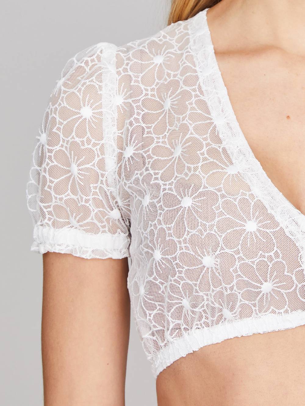 Limberry Weiße Dirndlbluse mit V-Ausschnitt - TORY Zeitlich begrenztes Angebot