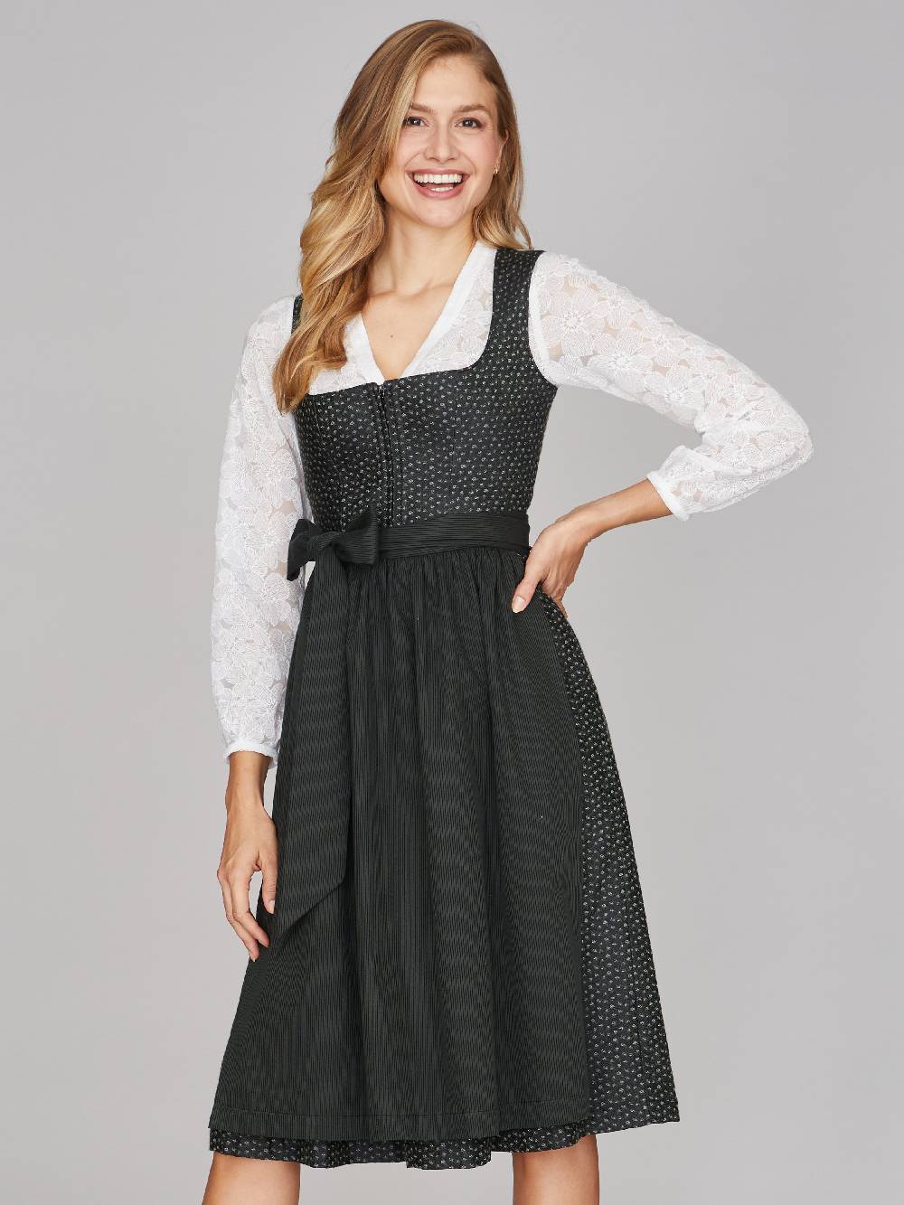 Limberry Weiße Dirndlbluse - LEONIE Wochenangebot