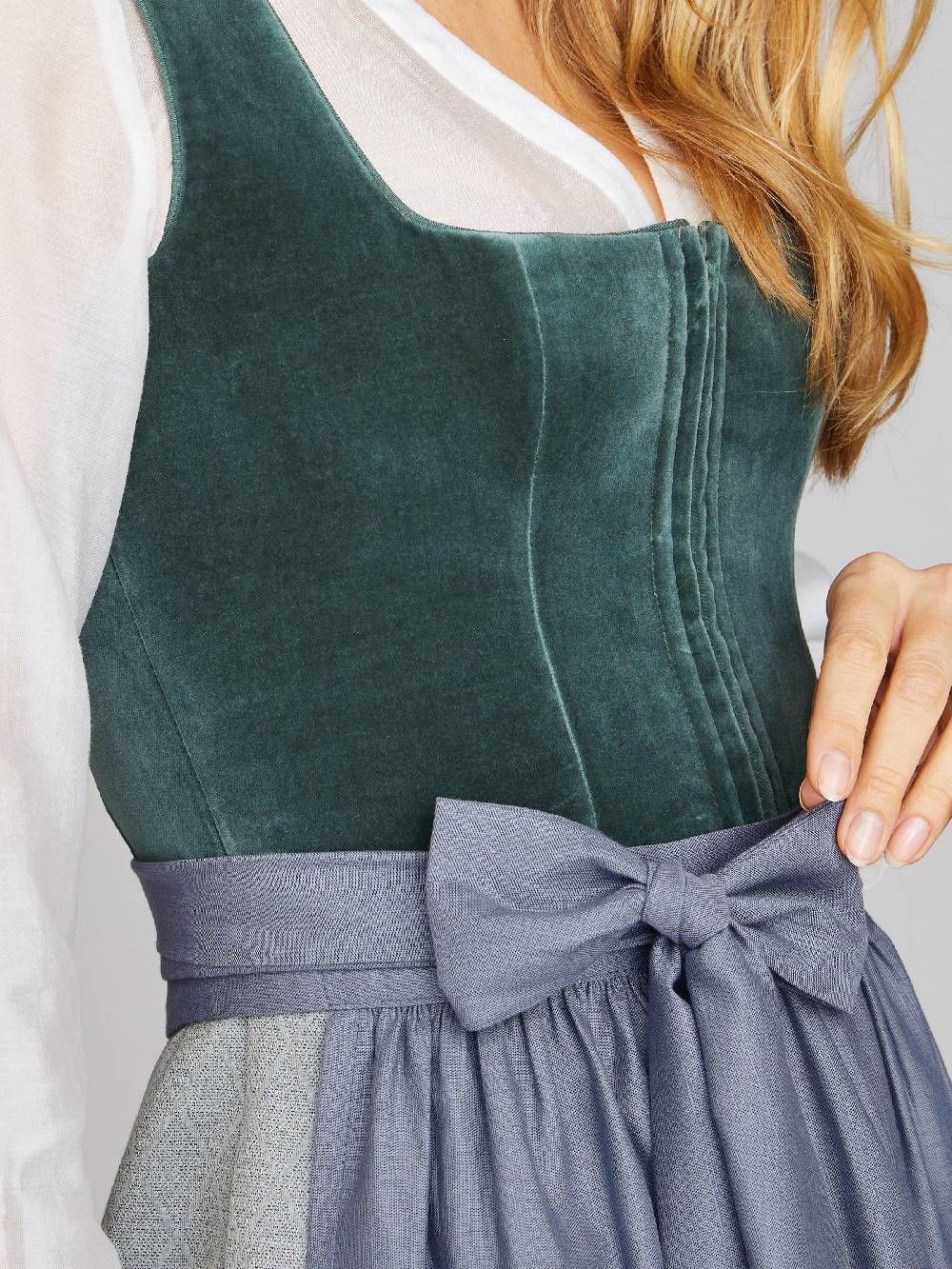 Limberry Dirndl mit Samt-Mieder in Eucalyptus - DELILAH EUCALYPTUS Sonderangebot der Fabrik