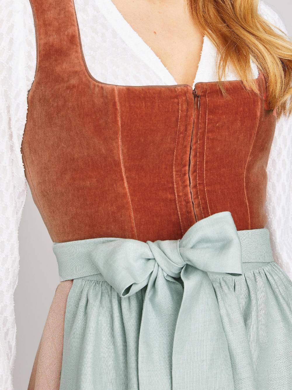 Limberry Kupfer-farbenes Dirndl mit Samt-Mieder - DELILAH PEACH BLOSSOM Fabrikverkauf