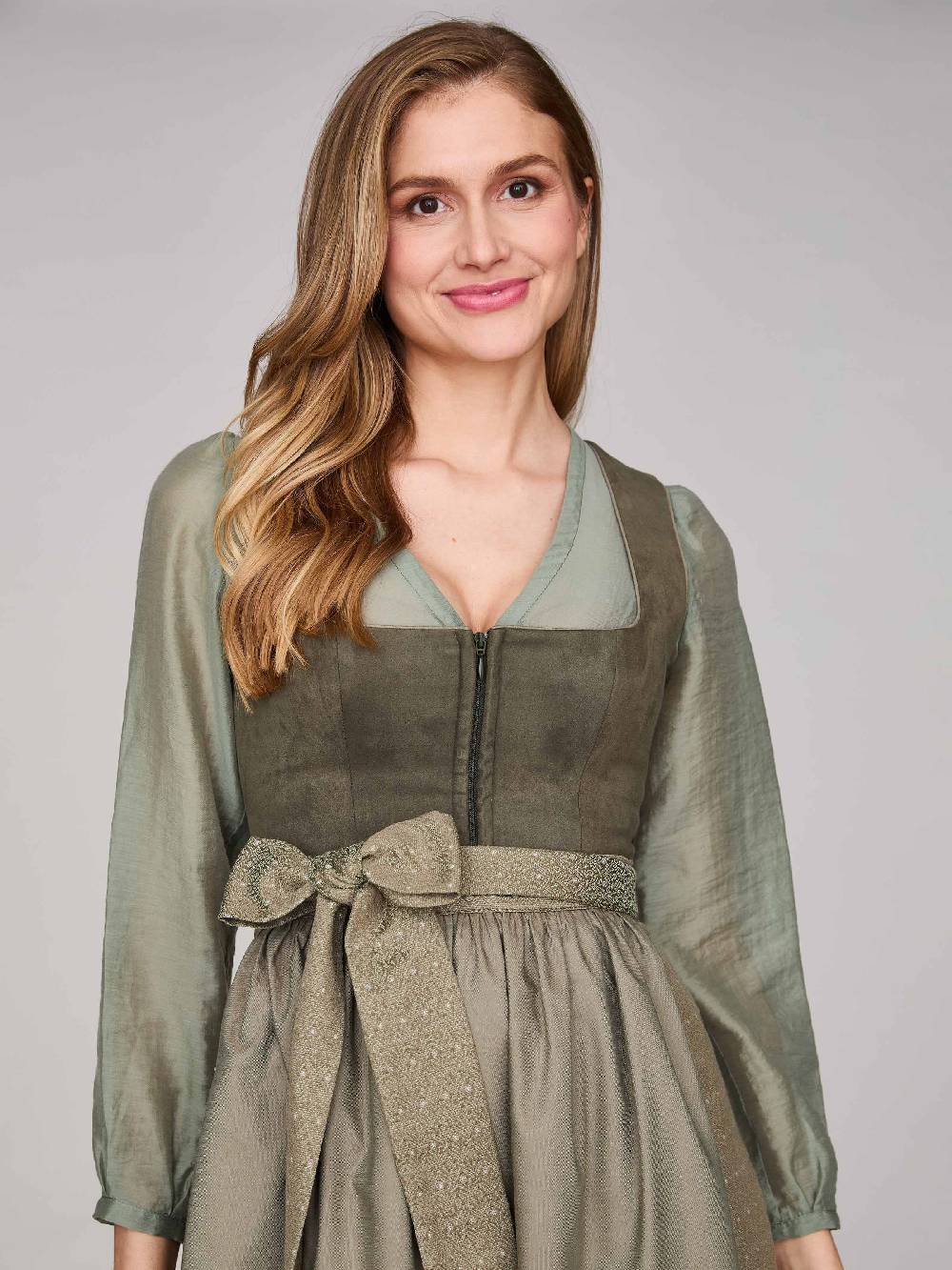 Limberry Grüne Langarm-Dirndlbluse - HARPER GRÜN Flash Sale