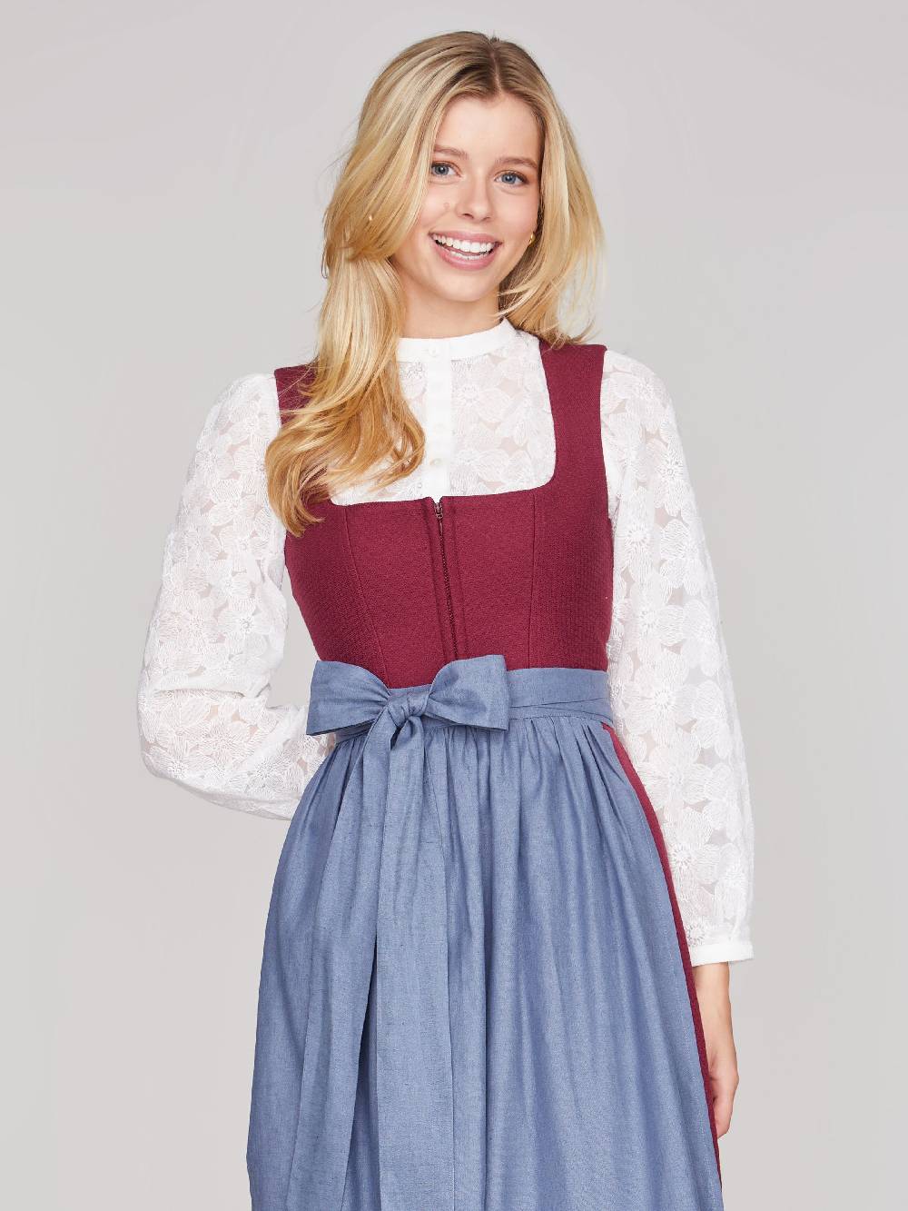 Limberry Weiße Dirndlbluse mit Blumenmuster - ALENA Riesige Ersparnisse