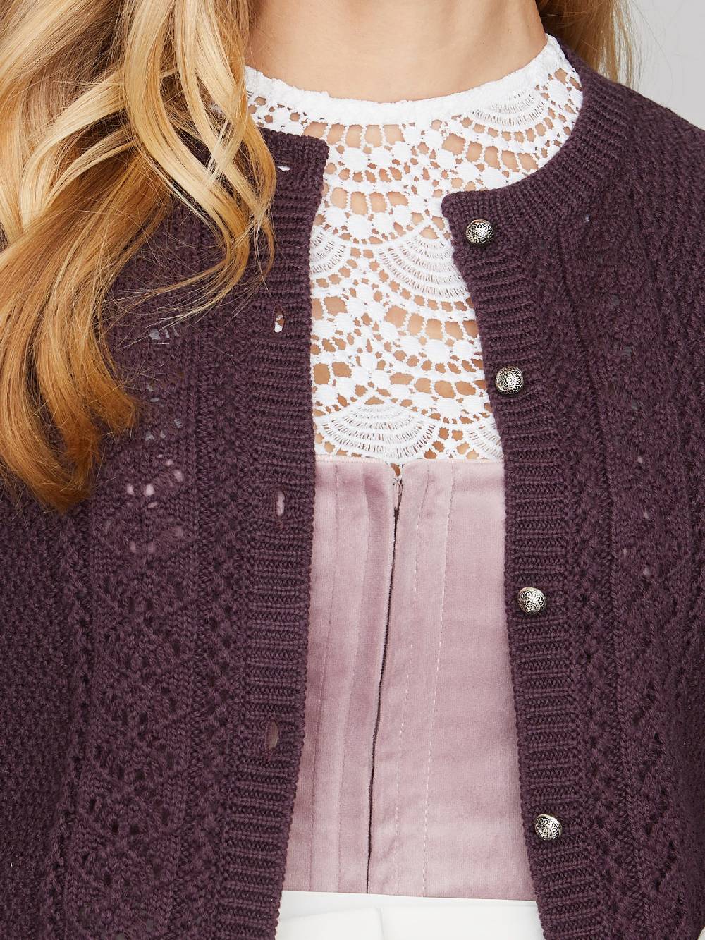 Limberry Brombeerfarbene Strickjacke - EVI Discount Store für neue Produkte