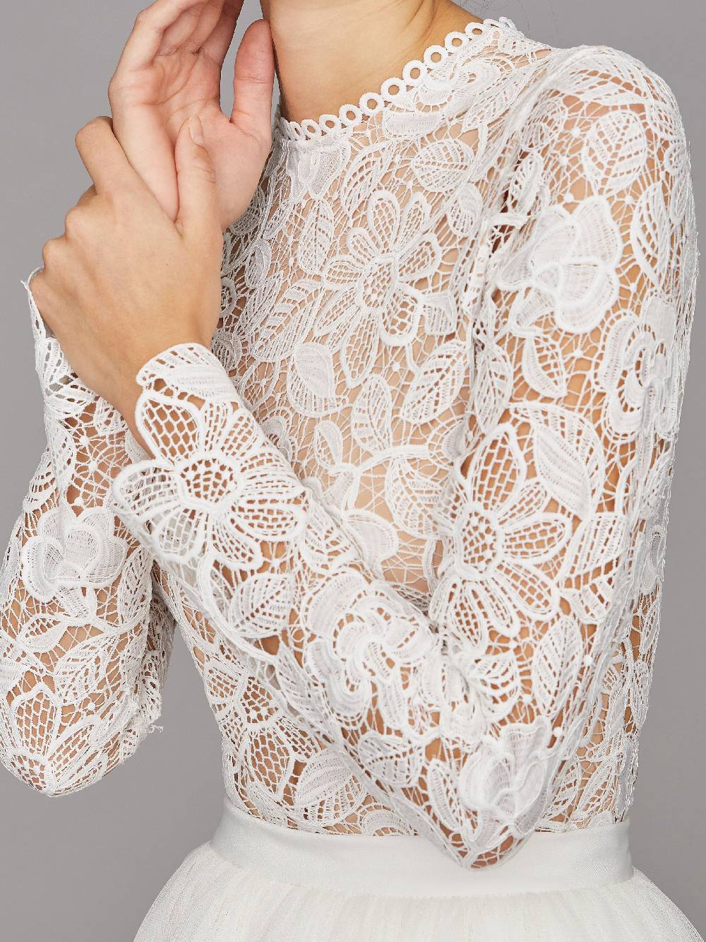 Limberry Langärmliger Braut-Body mit Blumen-Spitze - CARLA Im Verkauf