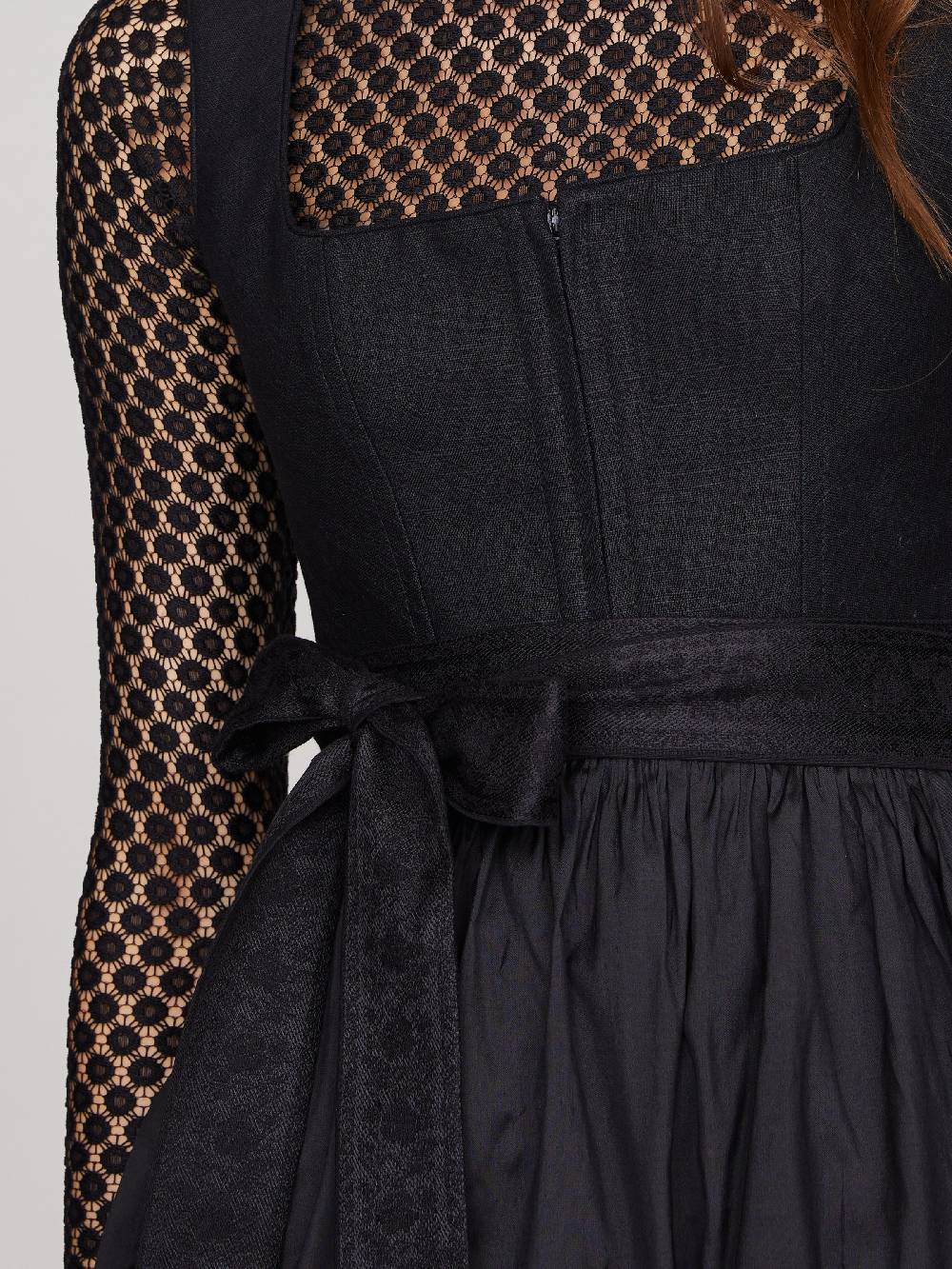 Limberry Schwarzes Dirndl mit Leinen-Mieder - VICKY HEILER X LIMBERRY Black Friday
