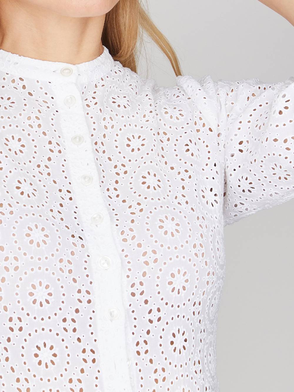 Limberry Cremeweißer Body mit Stickerei - LOLA WEISS Bestseller
