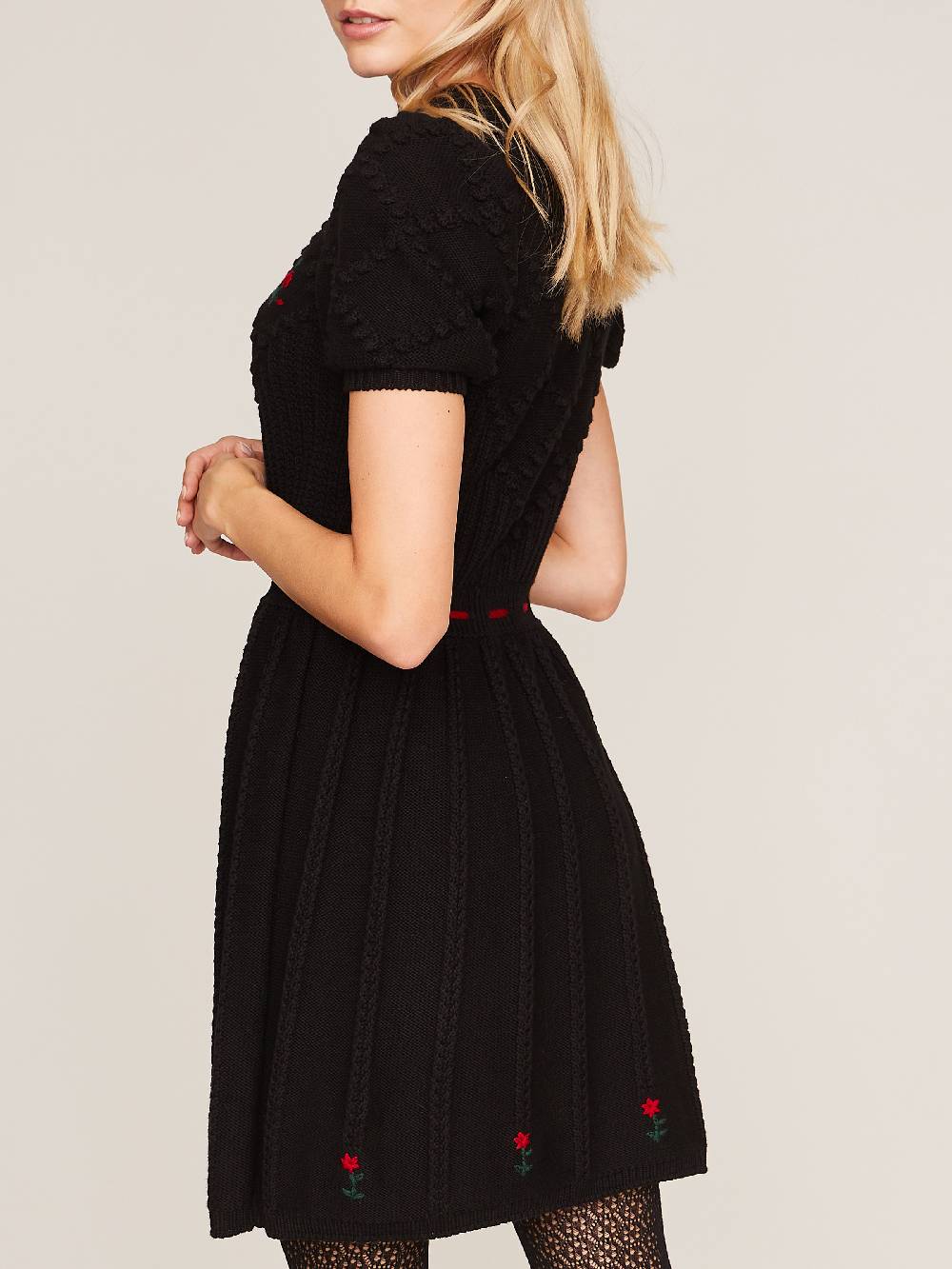 Limberry Schwarzes Strickkleid mit Handstickerei - HEIDI Neueste Stile
