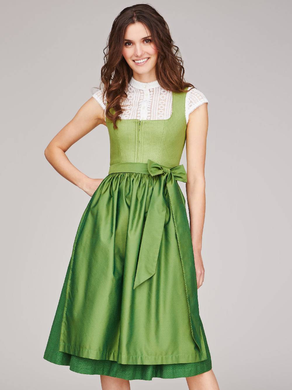 Limberry Dirndlbluse in Weiß mit Flügelarm - RUTH Sonderangebot der Fabrik
