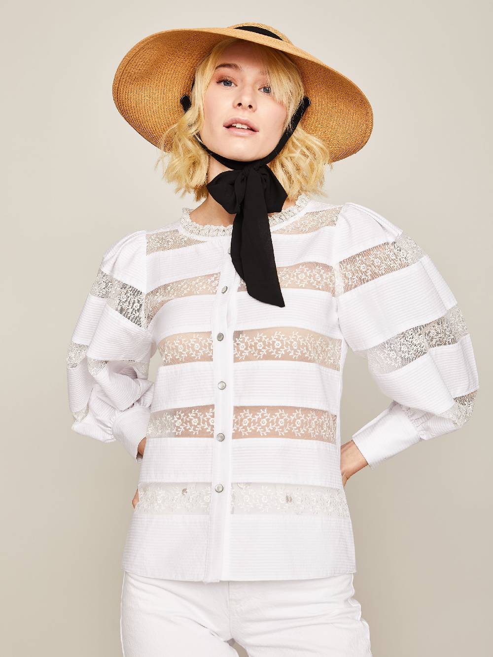 Limberry Weiße Bluse mit Spitzeneinsätzen - LOU Rabatt