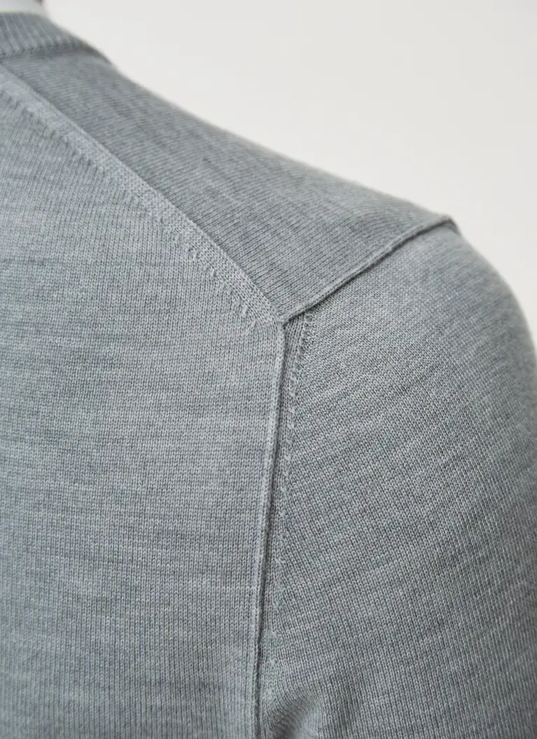 Maerz Muenchen V-Pullover100% MerinowolleArt. Nr. 420400-536 Exklusive Angebote