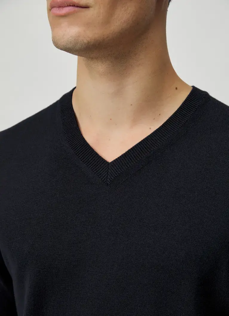 Maerz Muenchen V-Pullover100% MerinowolleArt. Nr. 420400-399 Neuheiten