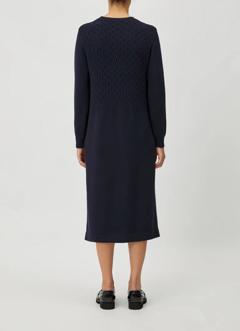 Maerz Muenchen Kleid100% SchurwolleArt. Nr. 397000-399 Kauf eins, bekomm eins gratis