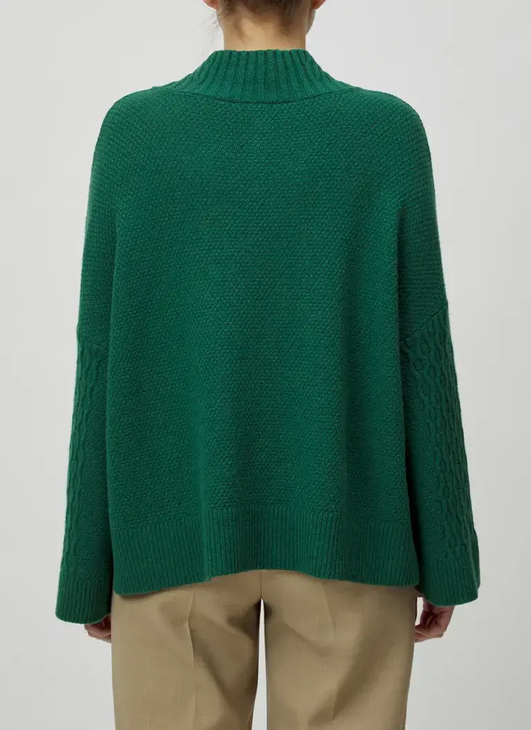 Maerz Muenchen V-Ausschnitt Pullover100% SchurwolleArt. Nr. 347700-285 VIP-Rabatte