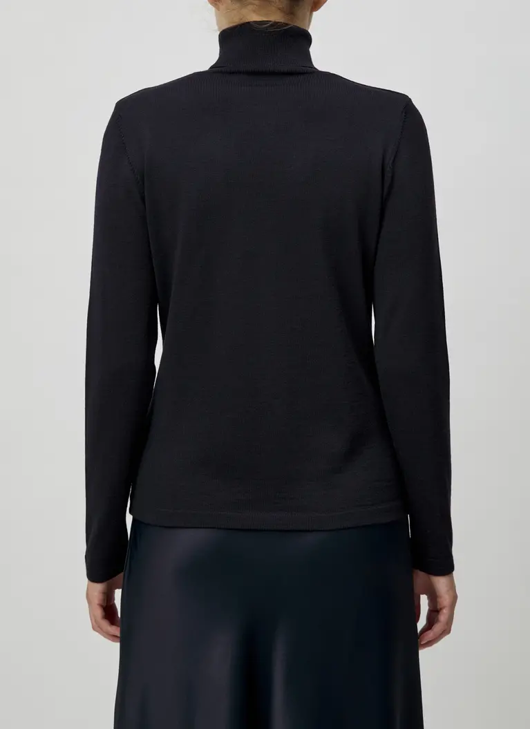 Maerz Muenchen Rollkragenpullover100% MerinowolleArt. Nr. 301600-399 Bestseller