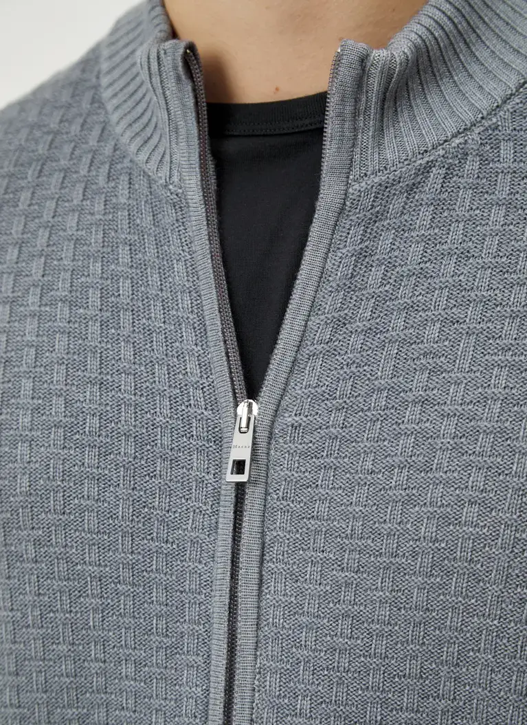 Maerz Muenchen Strickjacke100% SchurwolleArt. Nr. 580600-579 Räumungsverkauf