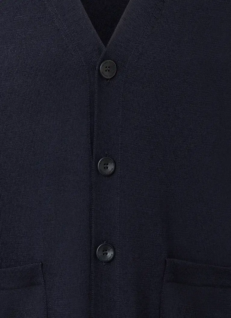 Maerz Muenchen Strick Cardigan100% MerinowolleArt. Nr. 581000-399 VIP-Rabatte