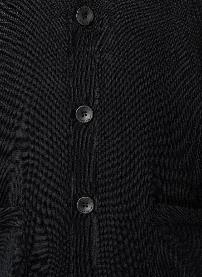 Maerz Muenchen Strick Cardigan100% MerinowolleArt. Nr. 581000-595 Wochenangebot