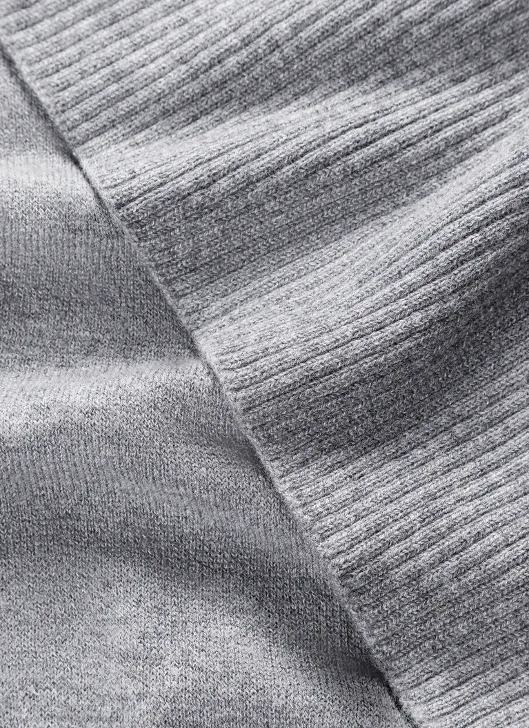 Maerz Muenchen Strickschal100% Geelong-WolleArt. Nr. 816300-544 Muttertagsangebot