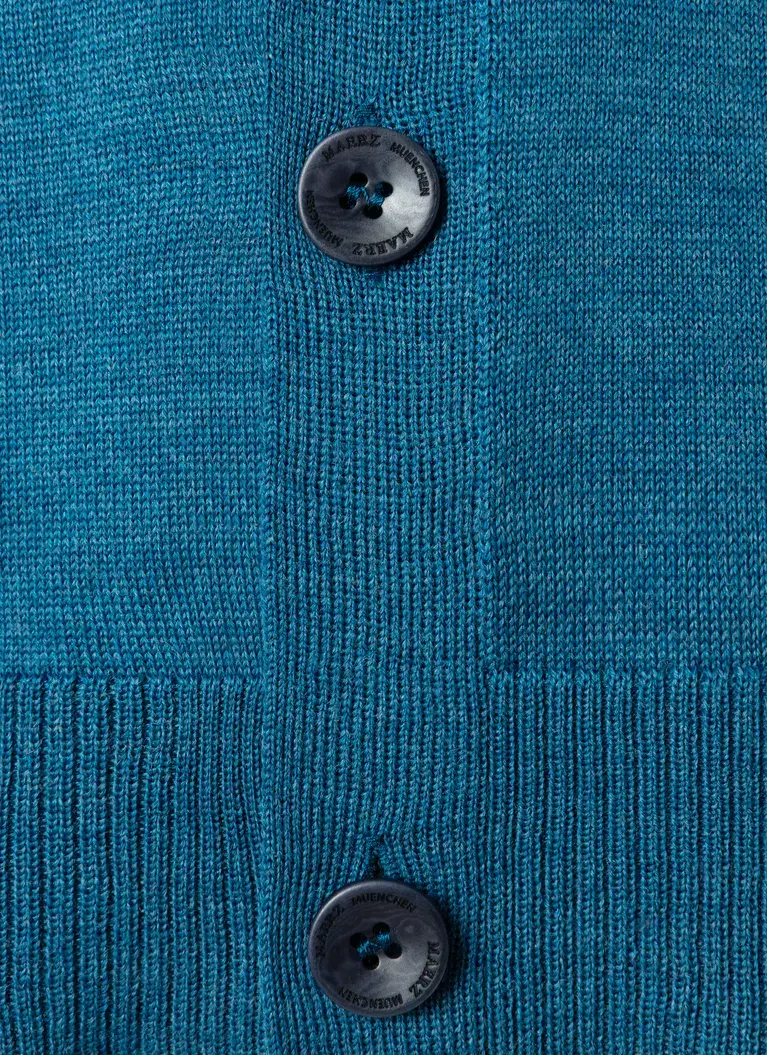 Maerz Muenchen Strickjacke100% MerinowolleArt. Nr. 590800-841 zollfrei