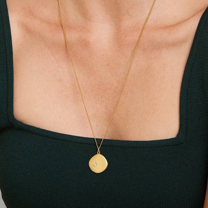 Mosuo Jewellery Geburtsstein Halskette Juni - Vermeil & Mondstein 50% Rabatt mit kostenlosem Versand