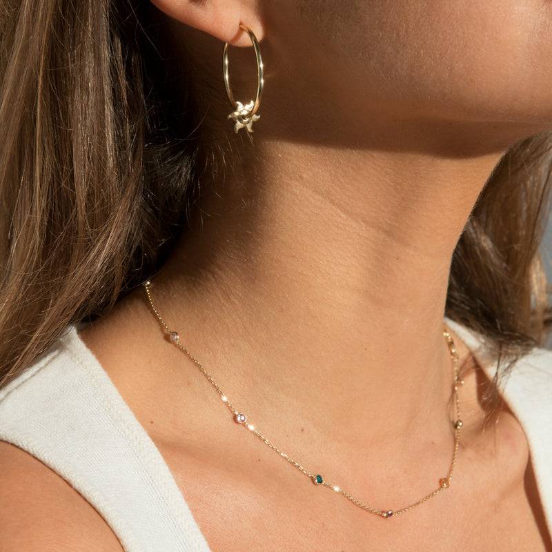 Mosuo Jewellery Regenbogen Halskette mit Steinen Räumungsverkauf