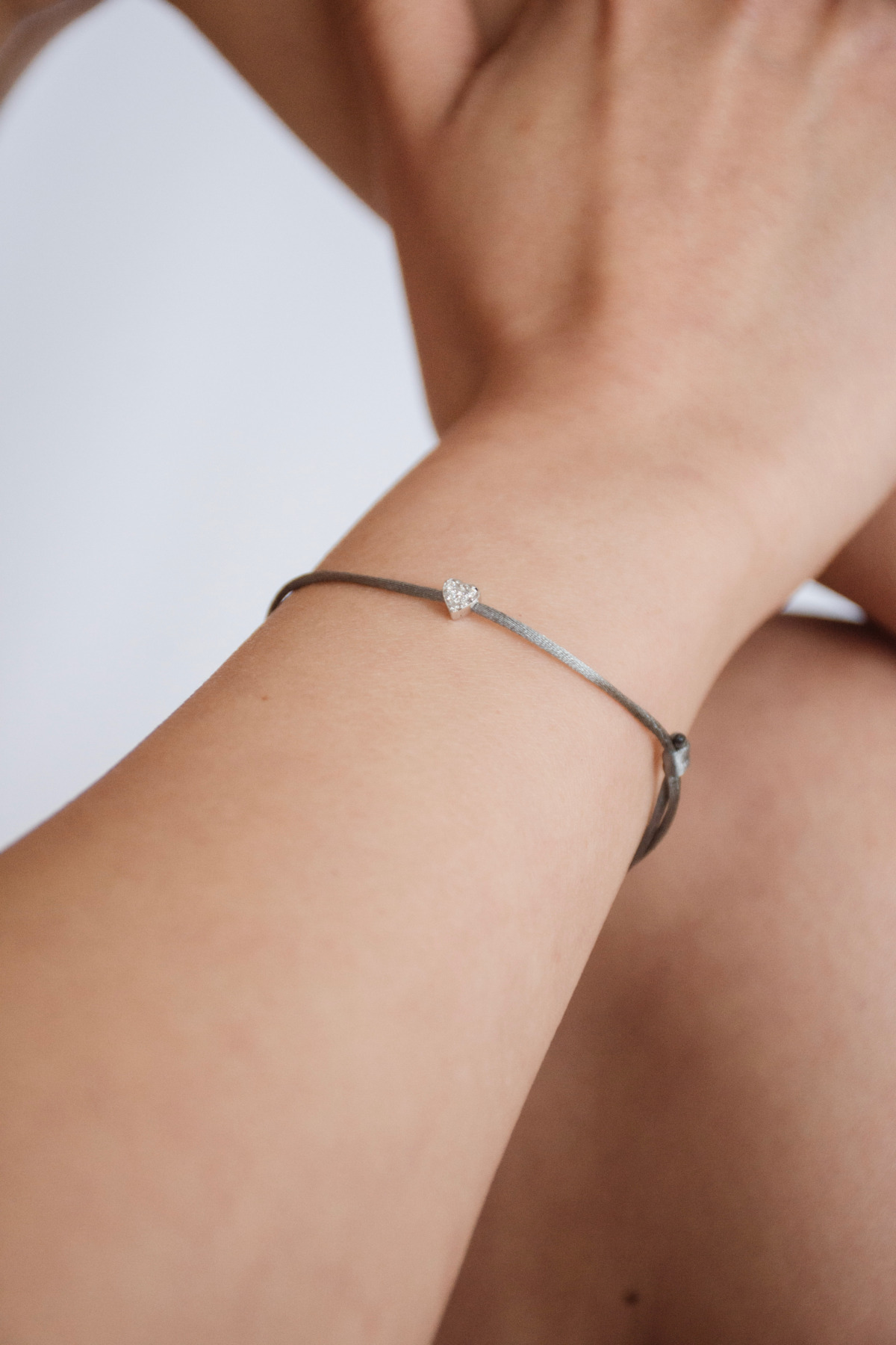 Nina Kastens Diamond Heart Bracelet Grey WG Muttertagsangebot