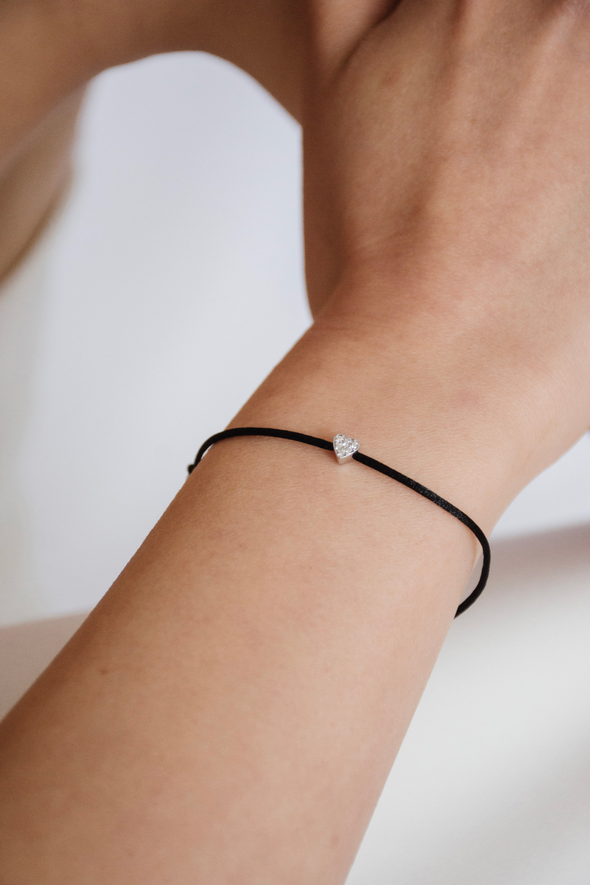 Nina Kastens Diamond Heart Bracelet Black WG Lagerräumung