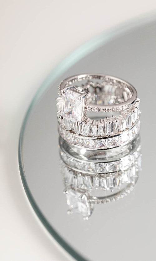 Paul Valentine Emerald Pavé Ring Vierteljährliche Förderung