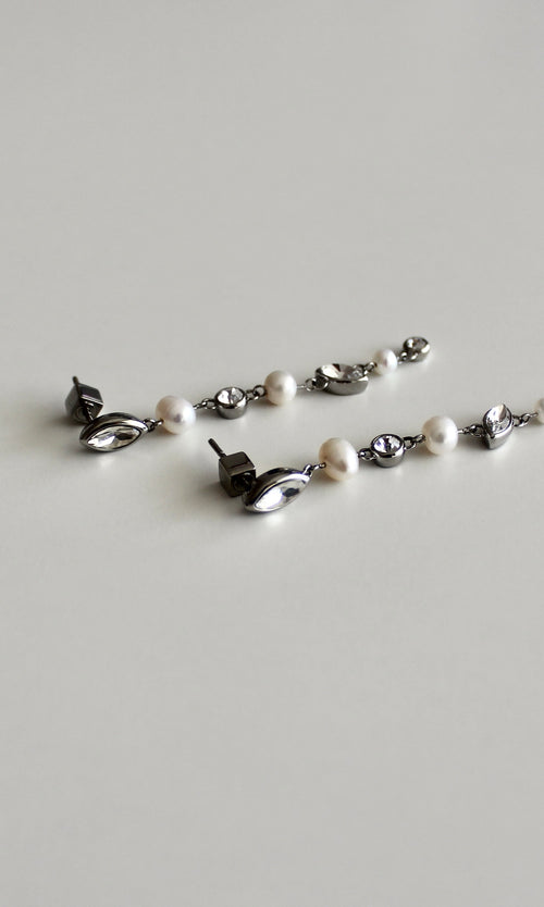 Paul Valentine Adorn Earrings Exklusive Angebote
