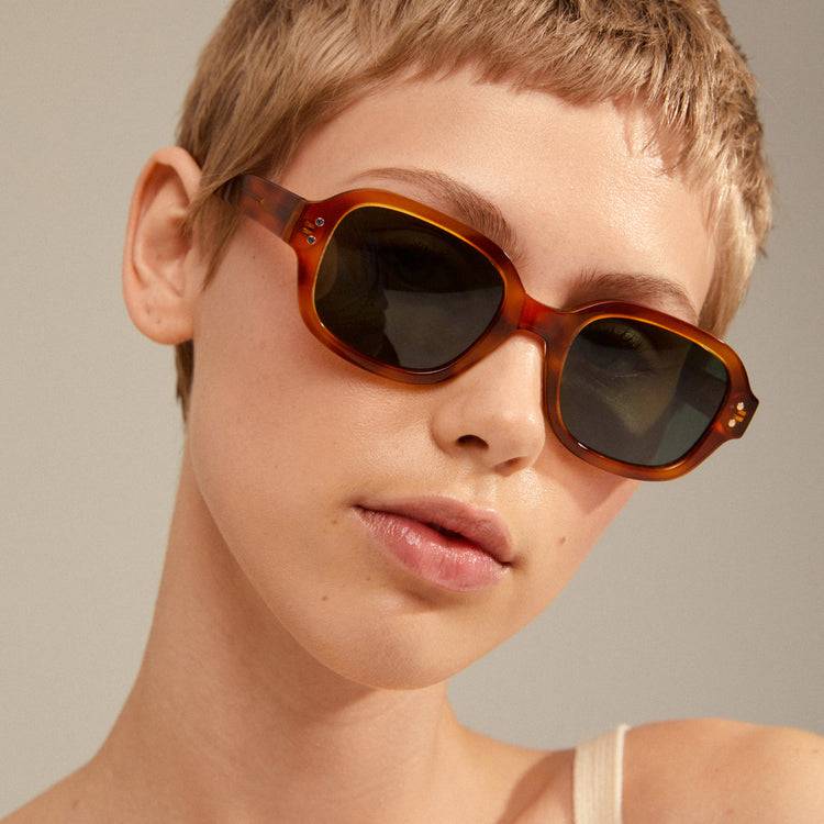 Pilgrim NELLA Recycelte Sonnenbrille Schildpatt-Braun/Gold Weihnachtsangebot