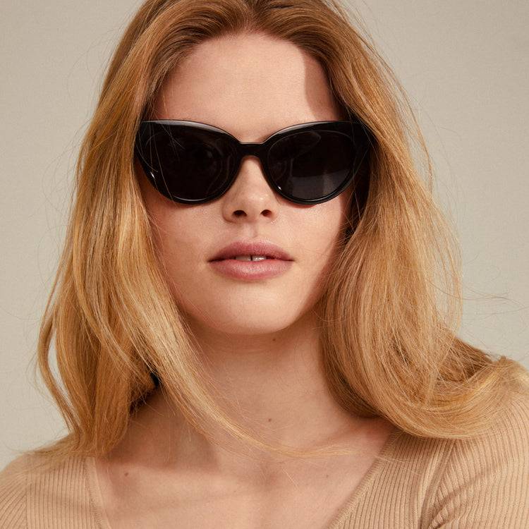 Pilgrim RAISA Recycelte Sonnenbrille Schwarz Blitzverkäufe