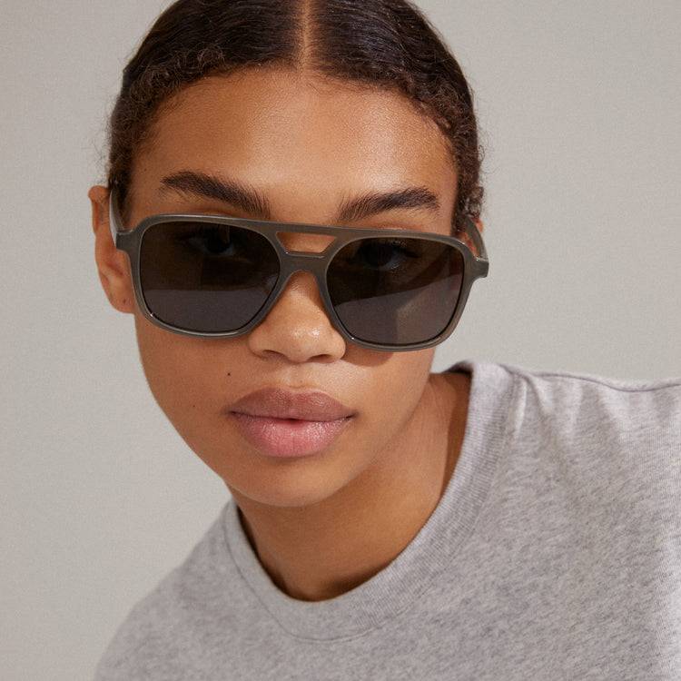 Pilgrim ELODIE Piloten-Sonnenbrille grau Nur für heute