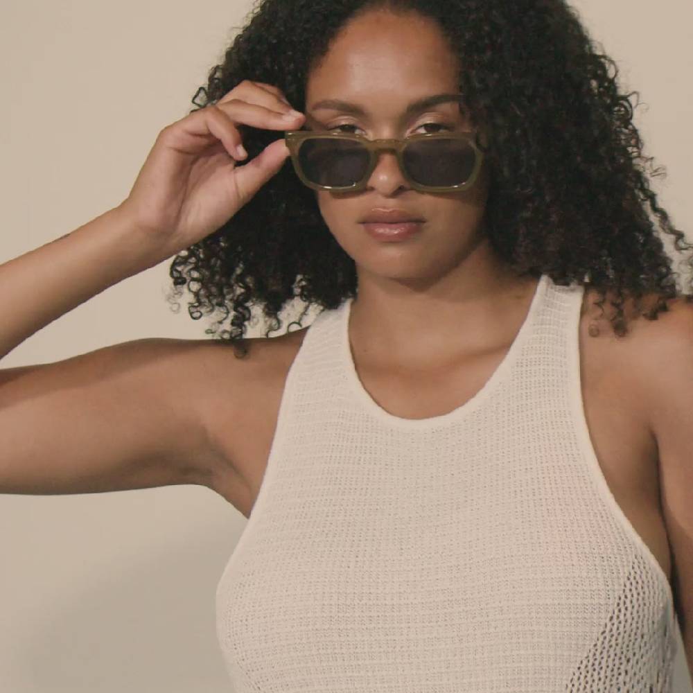 Pilgrim ELETTRA ikonische Retro-Sonnenbrille kristallgrün Nur noch ein Tag übrig
