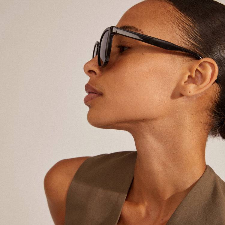 Pilgrim JAMILA recycelte Sonnenbrille schwarz Speichern exportieren