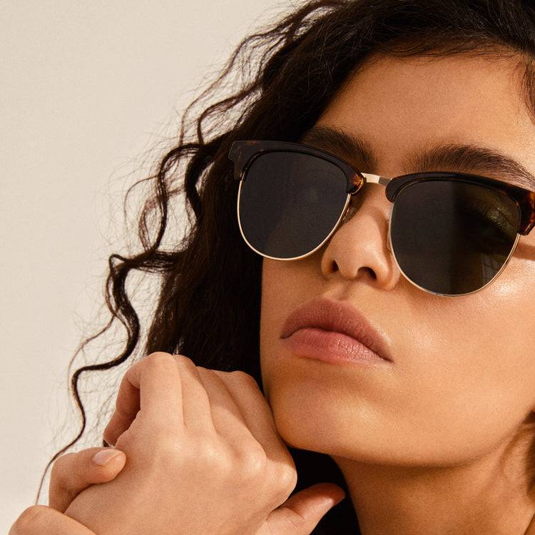 Pilgrim CHARLIE Sonnenbrille Schildpatt braun/Gold 2025