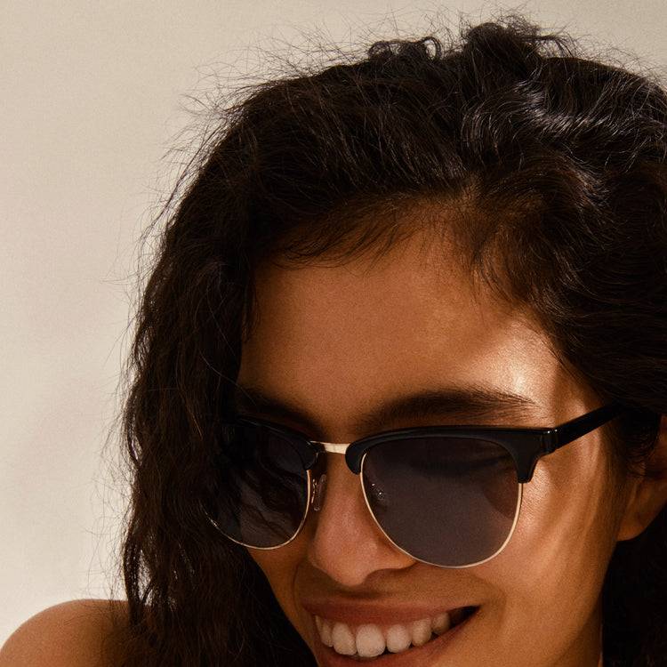 Pilgrim CHARLIE Sonnenbrille Schwarz/Gold Cyber Monday