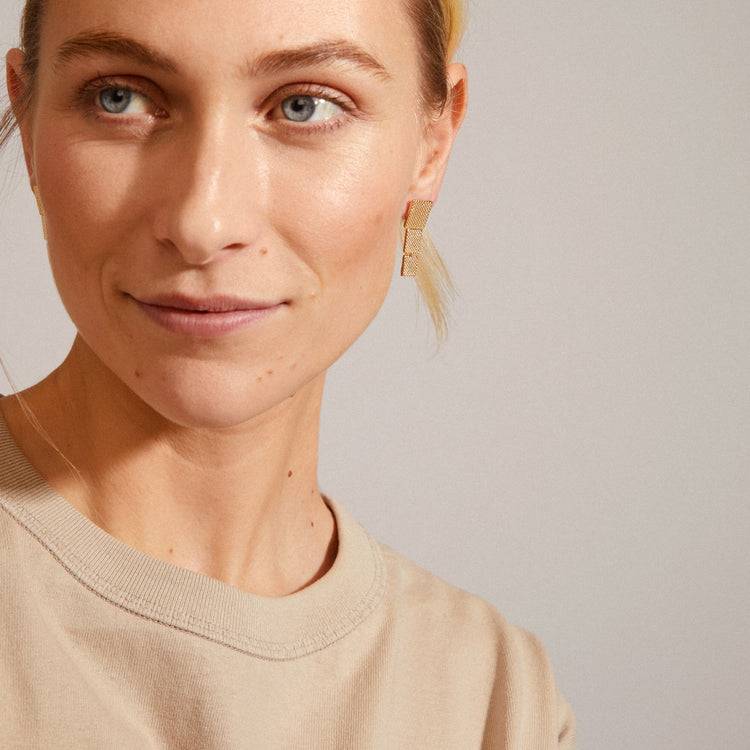 Pilgrim KLAUDIA recycelte Ohrringe vergoldet Wochenangebot