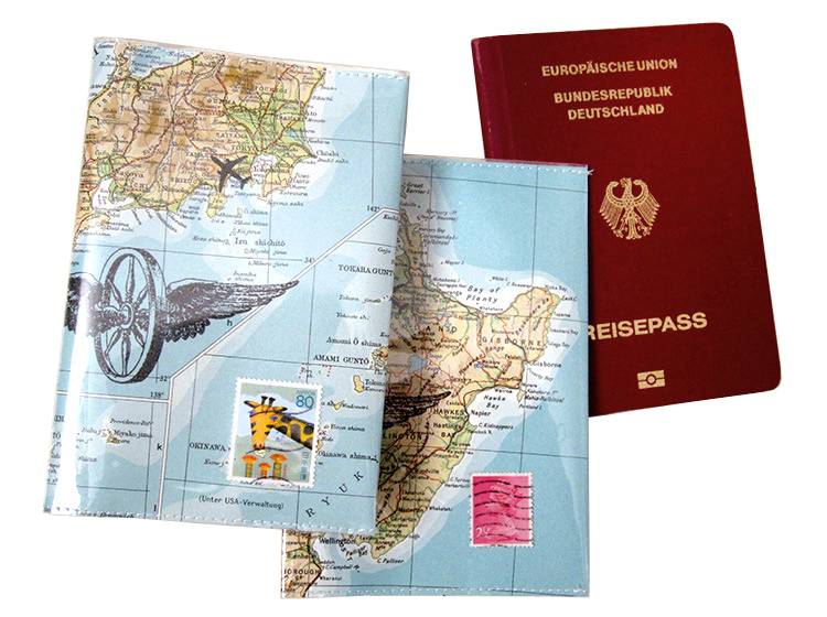 Renna Deluxe Atlas Impfpass Hülle aus Landkarten Riesige Ersparnisse