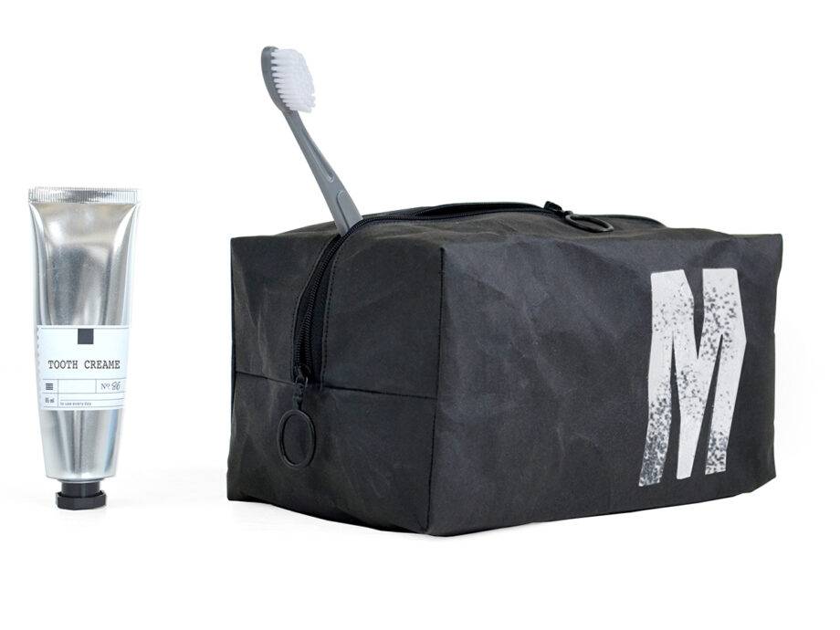 Renna Deluxe Waschtasche für den Mann, mit Monogramm Nur noch ein Tag übrig