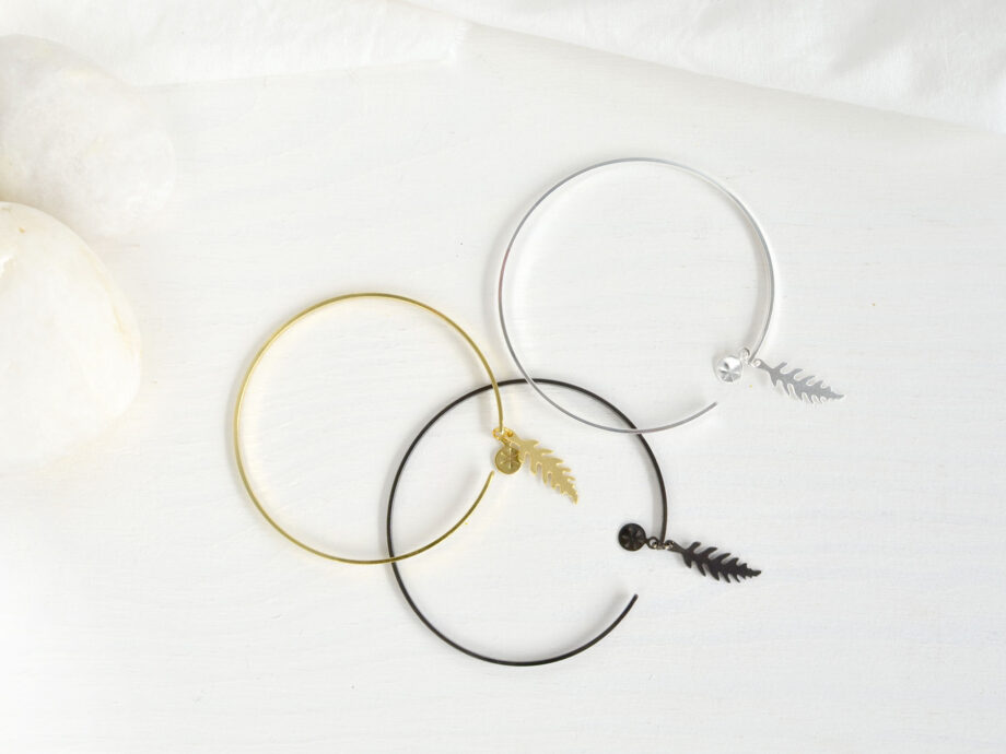 Renna Deluxe Armreif mit Farn in Gold Speichern exportieren