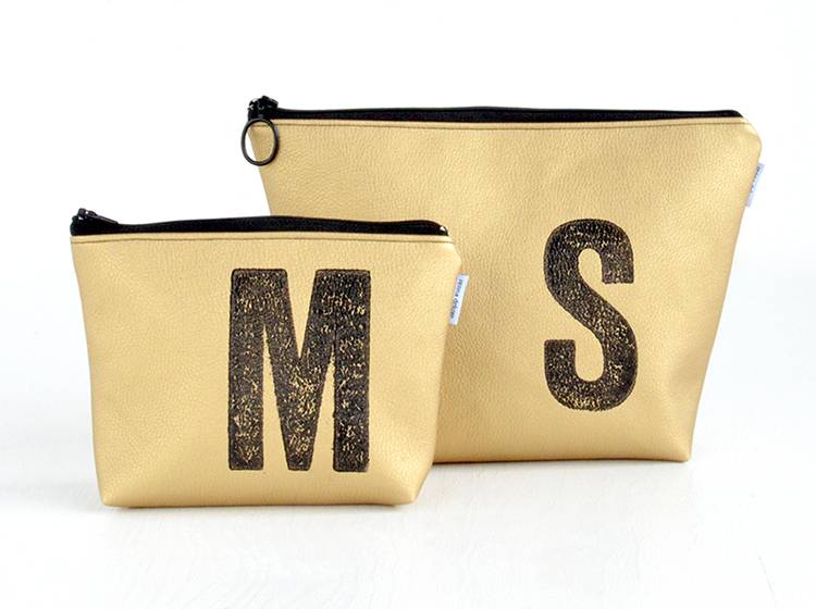 Renna Deluxe Waschtasche Metallic GOLD mit Buchstabe, vegan Schlussverkauf