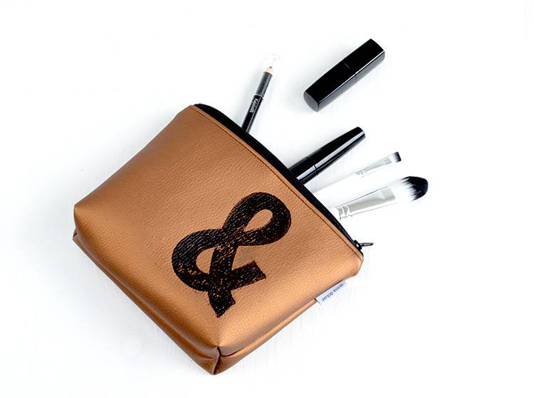 Renna Deluxe Kosmetiktasche Metallic BRONZE mit Buchstabe / vegan Limitierter Zeitrabatt