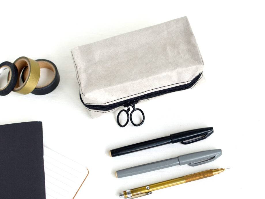 Renna Deluxe Individualisiertes Federmäppchen mit Monogramm grau Cyber Monday