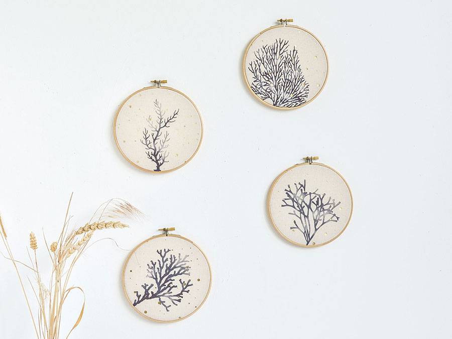 Renna Deluxe Koralle Bild mit Gold Punkten Lagerräumung