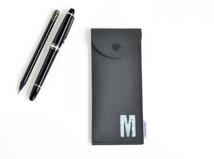 Renna Deluxe Schwarzes Stifteetui mit Monogramm vegan für Herren